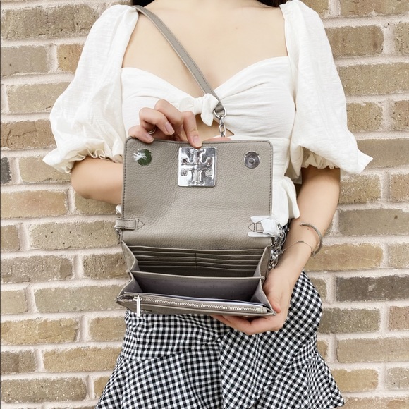 Gaby’sBags👜💕Tory Burch crossbody - Picture 3 of 7